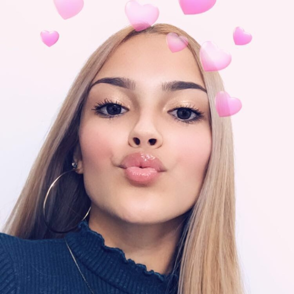 Meet your Posher, Hoana